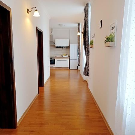 Apartment Hlavni Марианске-Лазне Экстерьер фото